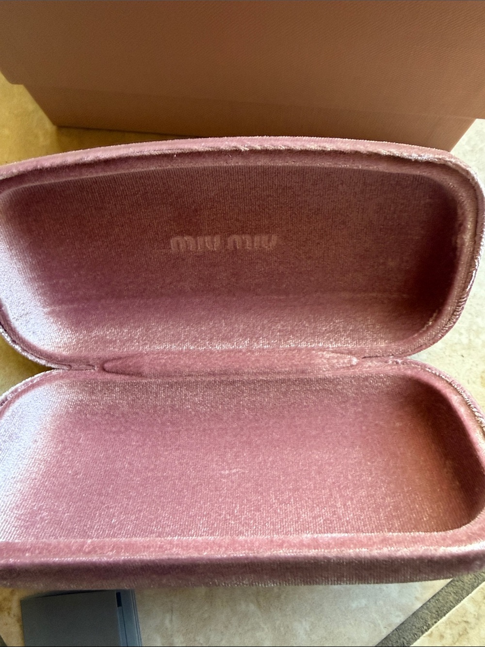 Miu Miu Dusty Pink Velvet Sunglasses Case with Box - Picture 3 of 3